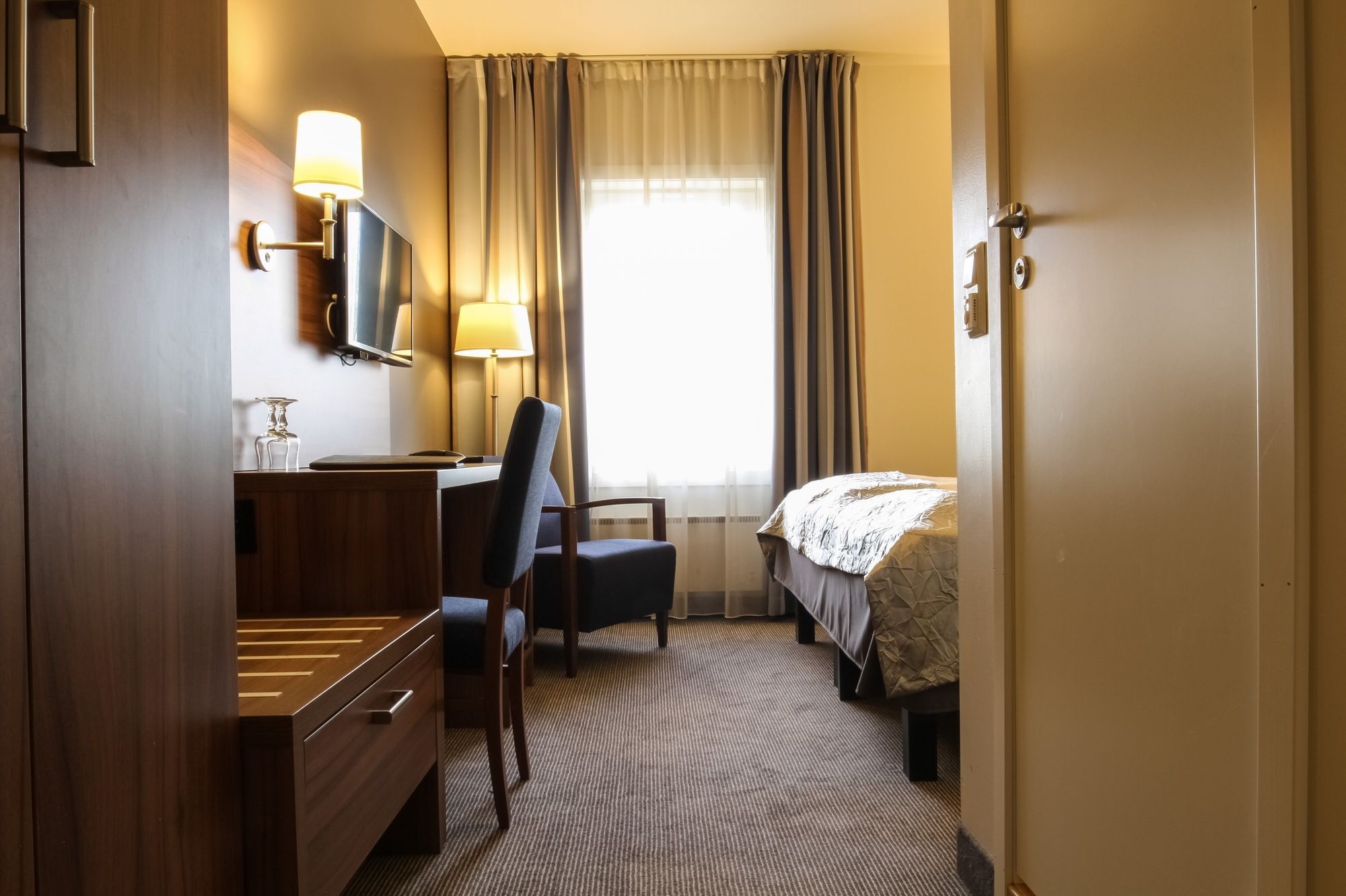 Thon Partner Hotel Хортен Экстерьер фото